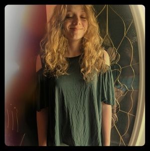 Green medium top with shoulder slits